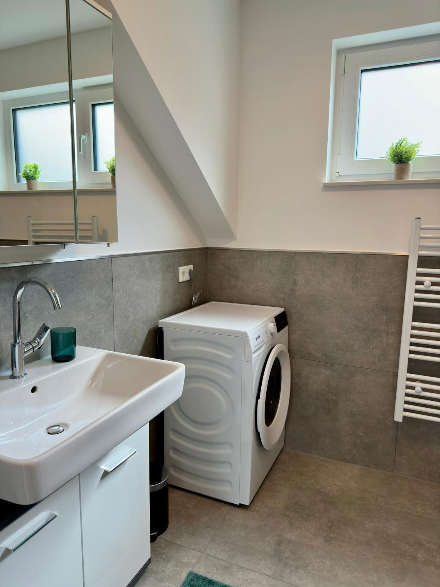 Zentrale Wohnung 5 - Kostenloser Parkplatz - Hdz - Bali Therme - Gop Бад-Эйнхаузен Экстерьер фото